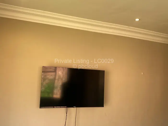 1 Bedroom Cottage/Garden Flat to Rent in Chisipite, Harare