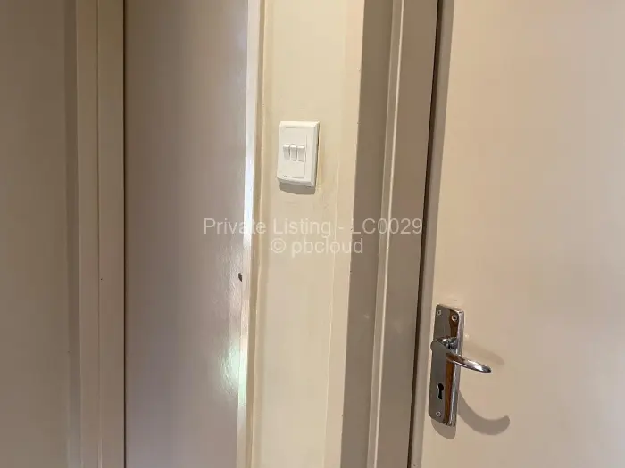 1 Bedroom Cottage/Garden Flat to Rent in Chisipite, Harare
