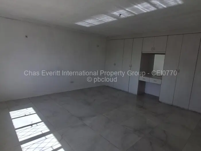 4 Bedroom House to Rent in Westgate