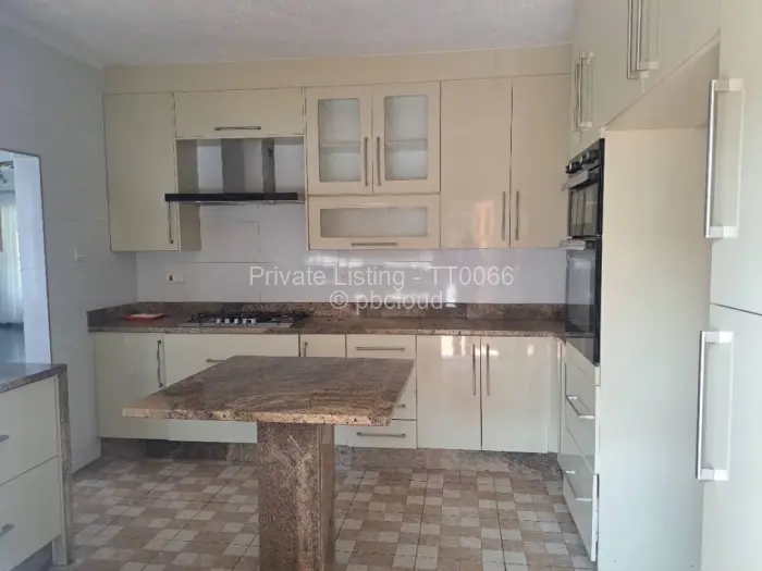 4 Bedroom House to Rent in Upper Hillside