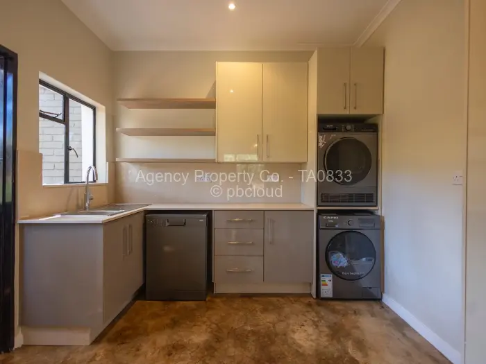 3 Bedroom House to Rent in Umwinsidale