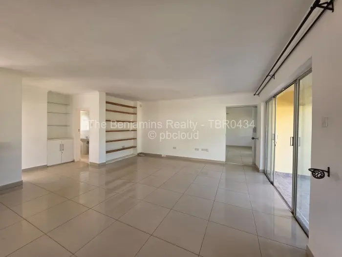 3 Bedroom Cottage/Garden Flat to Rent in Greendale North