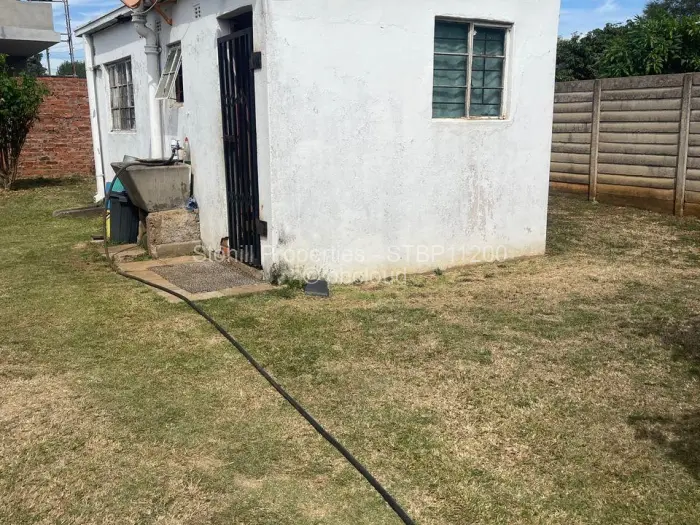 4 Bedroom House to Rent in Mount Pleasant