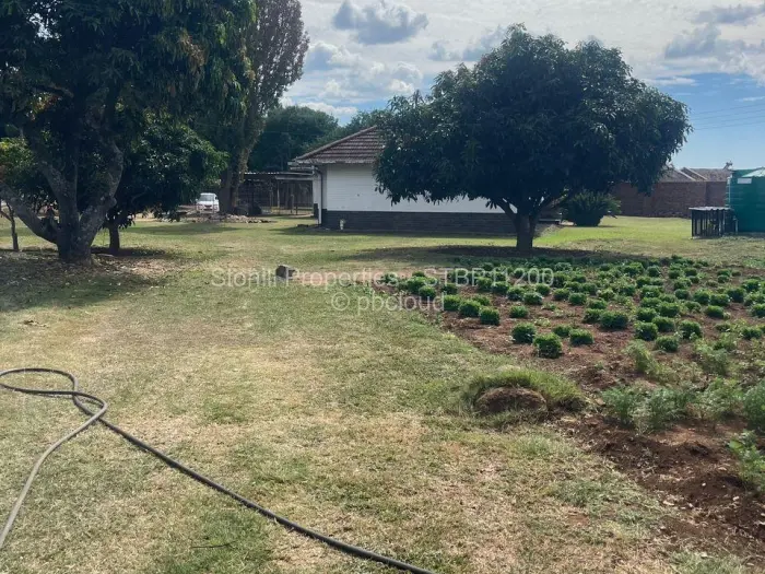 4 Bedroom House to Rent in Mount Pleasant