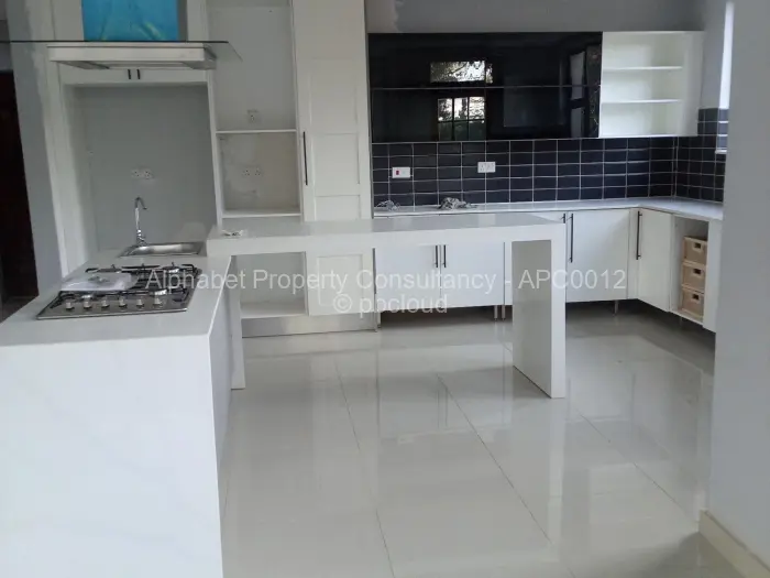 Townhouse/Cluster to Rent in Glen Lorne