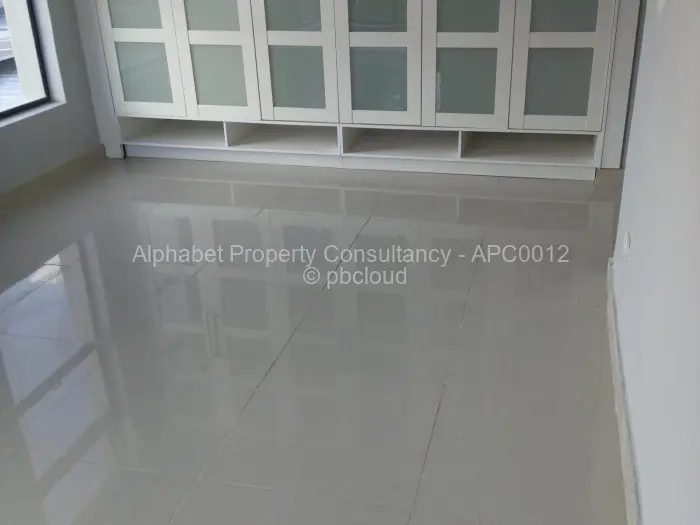 Townhouse/Cluster to Rent in Glen Lorne