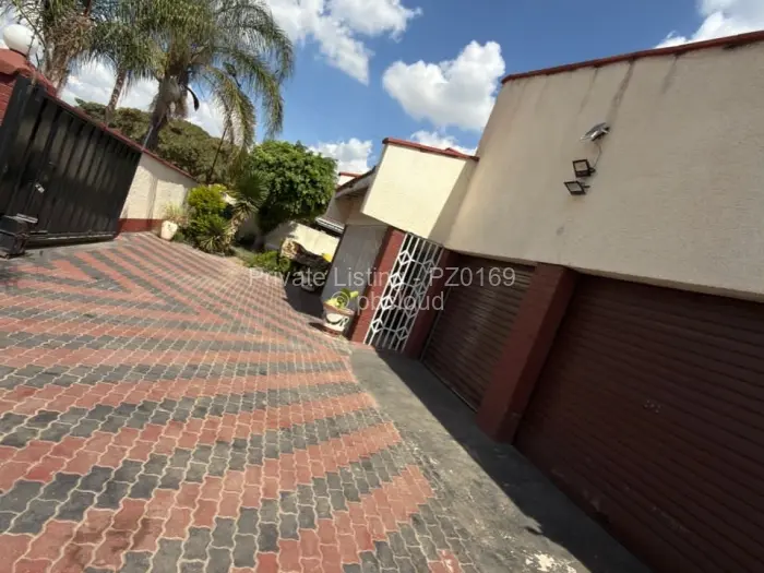 4 Bedroom House for Sale in Waterfalls, Harare