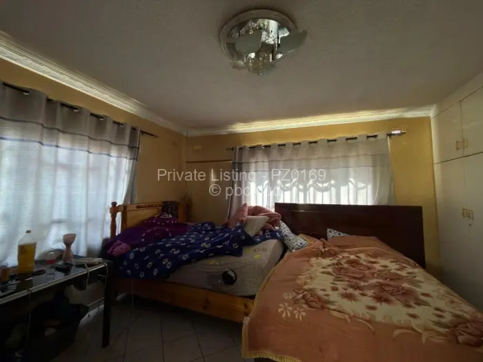 4 Bedroom House for Sale in Waterfalls, Harare