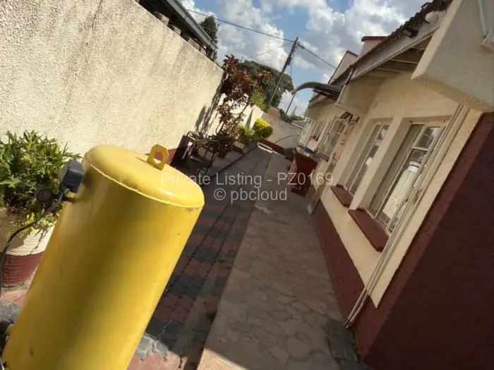 4 Bedroom House for Sale in Waterfalls, Harare