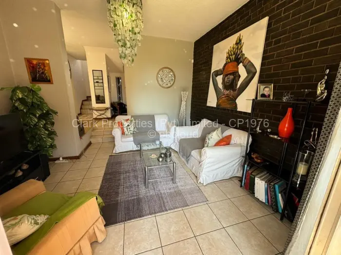 Flat/Apartment to Rent in Avondale