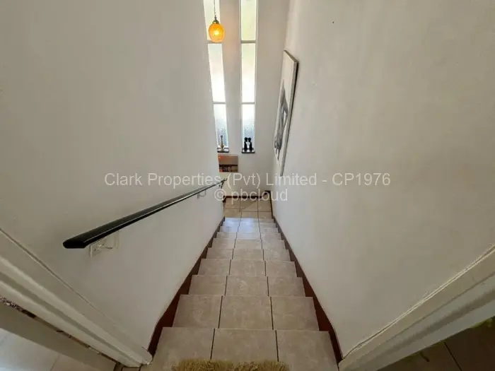 Flat/Apartment to Rent in Avondale
