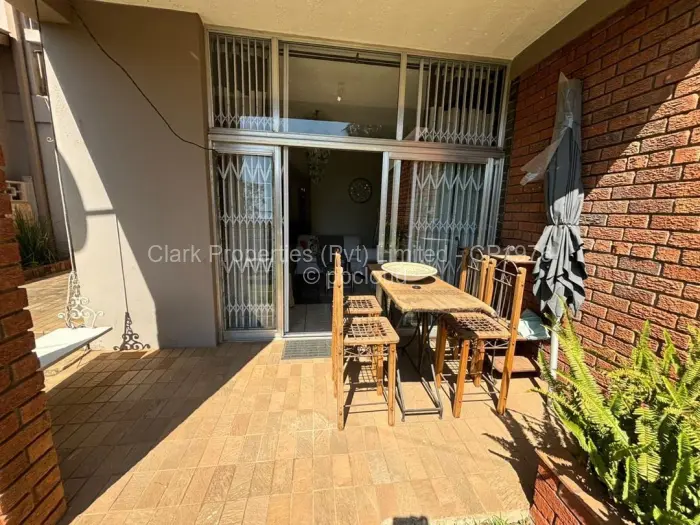 Flat/Apartment to Rent in Avondale