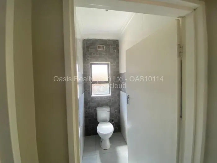 3 Bedroom House for Sale in Mabvazuva Estates, Ruwa