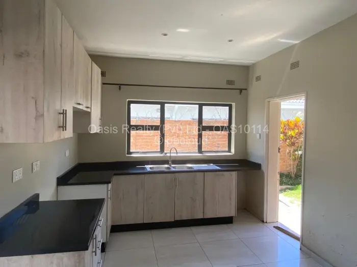 3 Bedroom House for Sale in Mabvazuva Estates, Ruwa