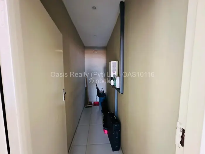 3 Bedroom House for Sale in Mabvazuva Estates, Ruwa