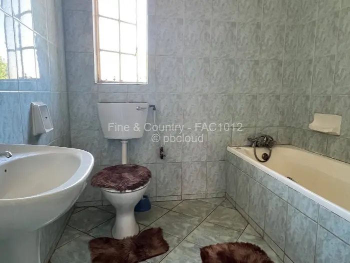 5 Bedroom House for Sale in Helensvale, Harare
