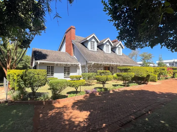5 Bedroom House for Sale in Helensvale, Harare