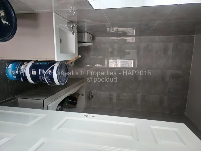 Townhouse/Cluster for Sale in Arlington, Harare
