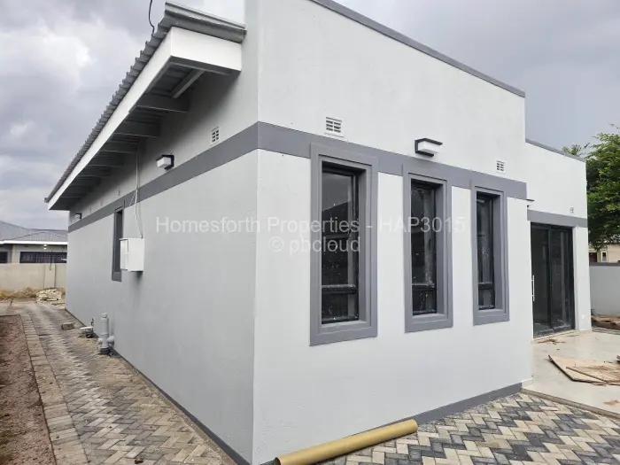 Townhouse/Cluster for Sale in Arlington, Harare