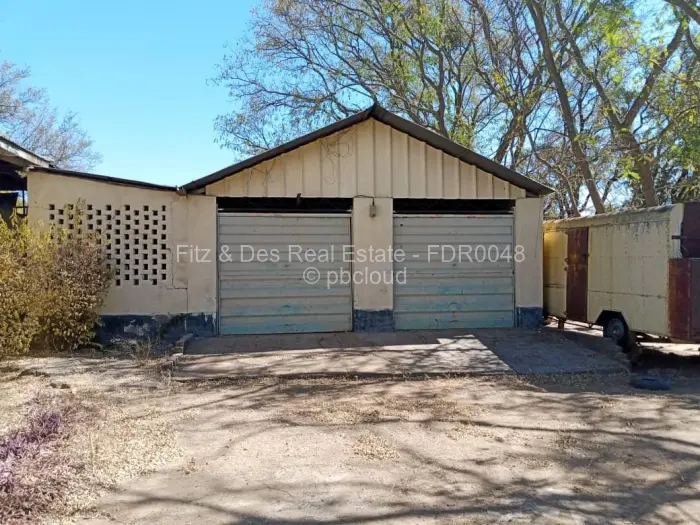 3 Bedroom House for Sale in Redcliff, Redcliff