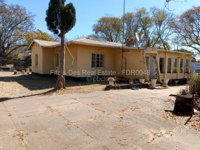 3 Bedroom House for Sale in Redcliff, Redcliff