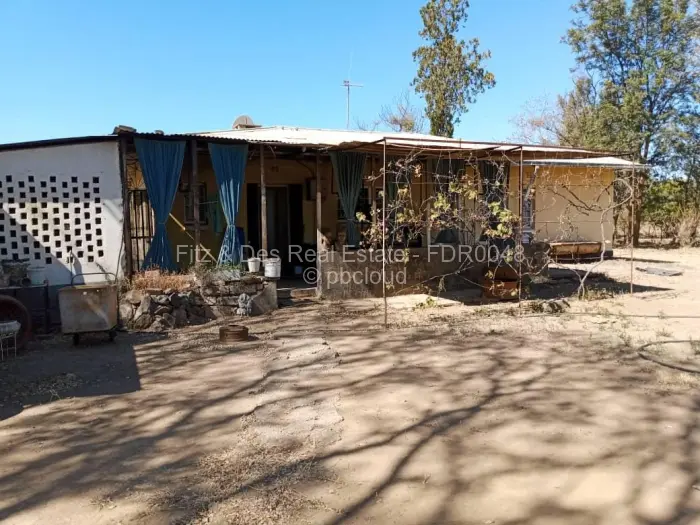 3 Bedroom House for Sale in Redcliff, Redcliff