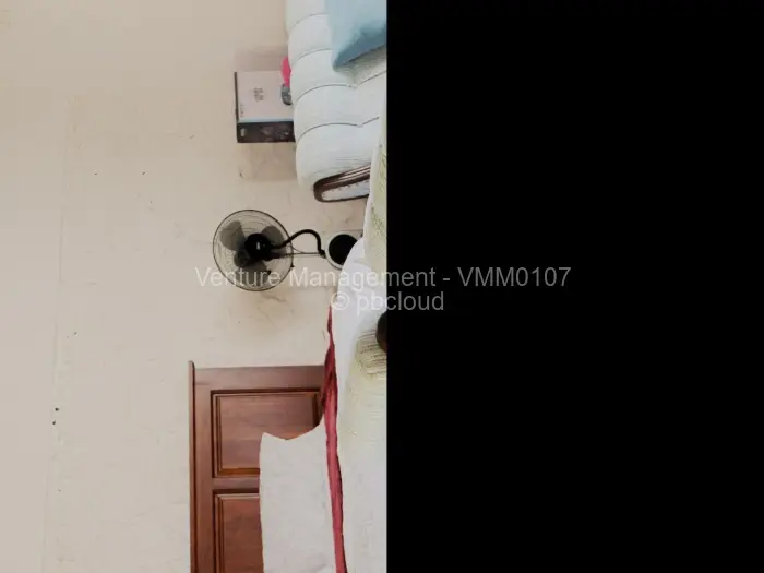 6 Bedroom House for Sale in Domboshawa, Domboshawa