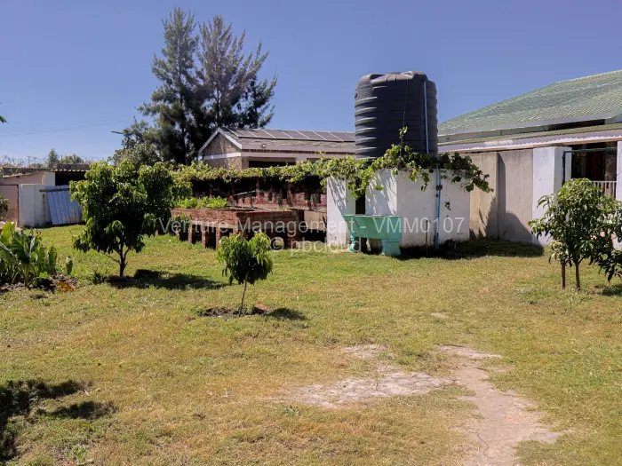 6 Bedroom House for Sale in Domboshawa, Domboshawa