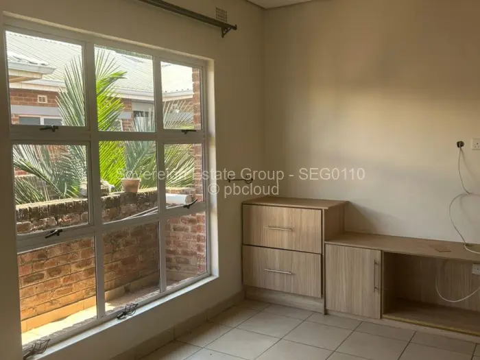 Flat/Apartment to Rent in Marlborough, Harare