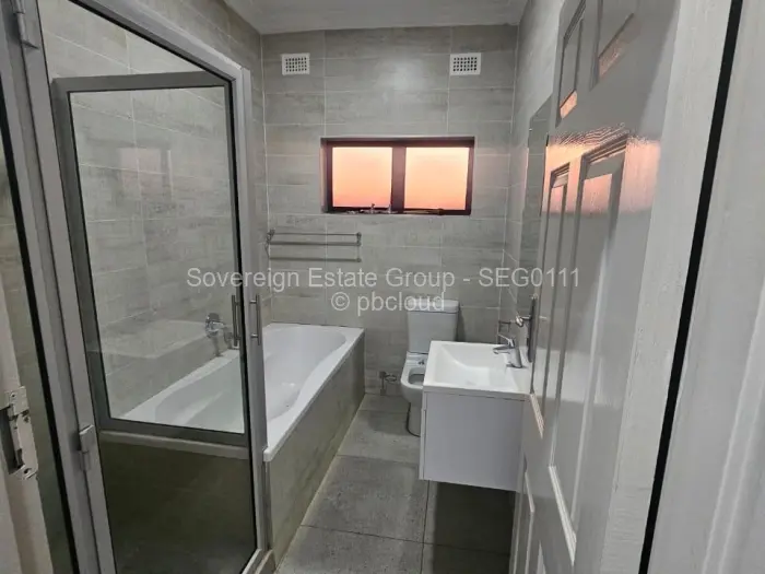 4 Bedroom House to Rent in Fairview, Harare