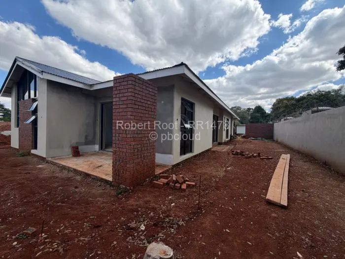 Townhouse/Cluster for Sale in Mount Pleasant, Harare