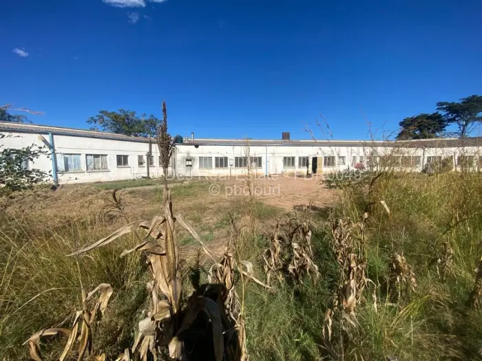 Warehouse/Industrial for Sale in Redcliff, Redcliff