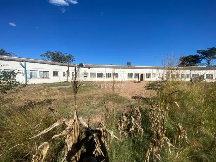 Warehouse/Industrial for Sale in Redcliff, Redcliff