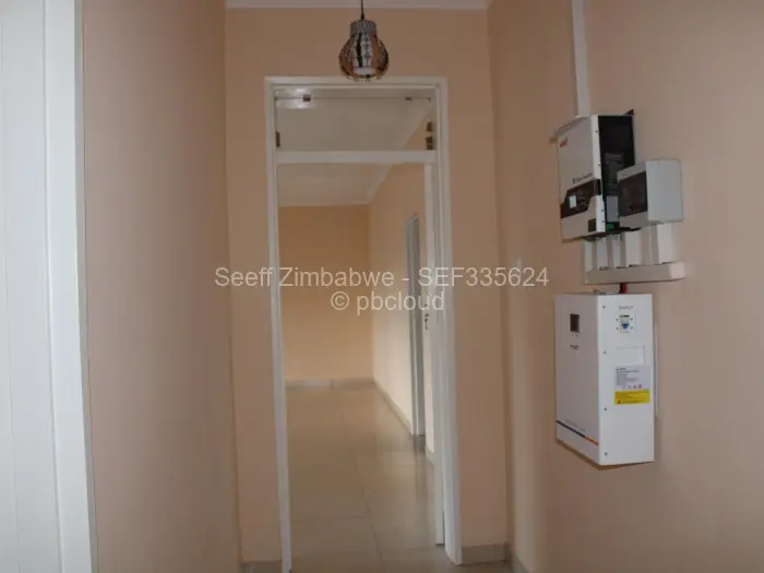 Flat/Apartment to Rent in Waterfalls, Harare