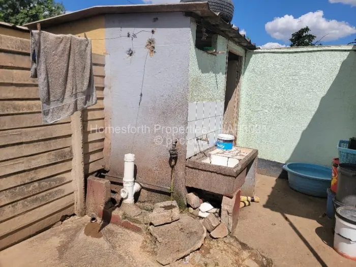 2 Bedroom House for Sale in Glen Norah, Harare