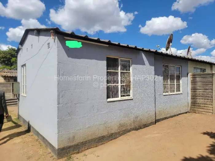 2 Bedroom House for Sale in Glen Norah, Harare