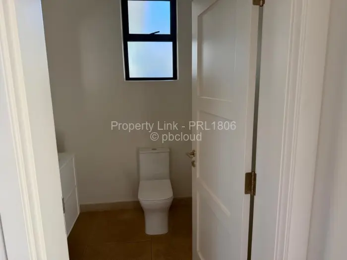 Townhouse/Cluster for Sale in Chisipite, Harare
