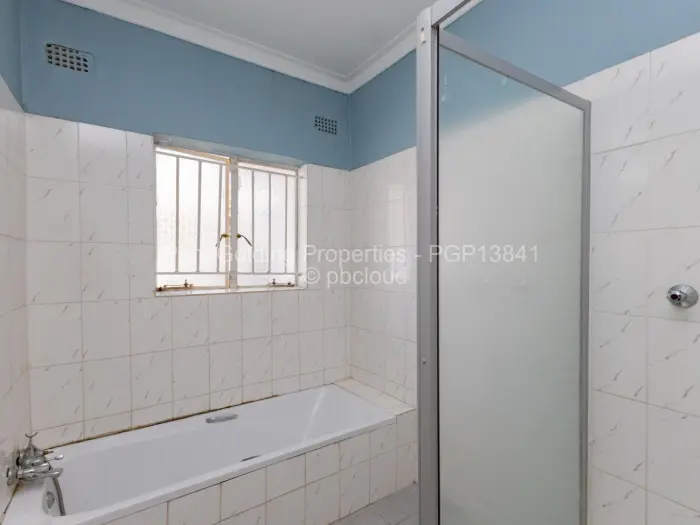 4 Bedroom House for Sale in Chipukutu Park, Ruwa