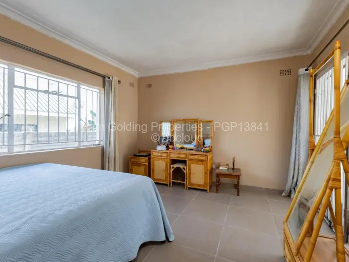 4 Bedroom House for Sale in Chipukutu Park, Ruwa