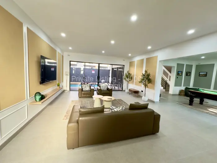 Townhouse/Cluster to Rent in Strathaven, Harare