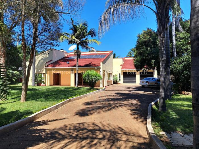 5 Bedroom House to Rent in Borrowdale West, Harare