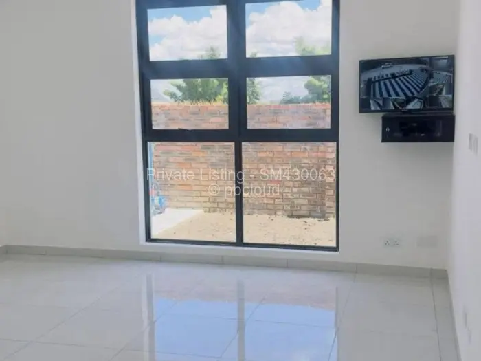 Townhouse/Cluster for Sale in Arlington, Harare