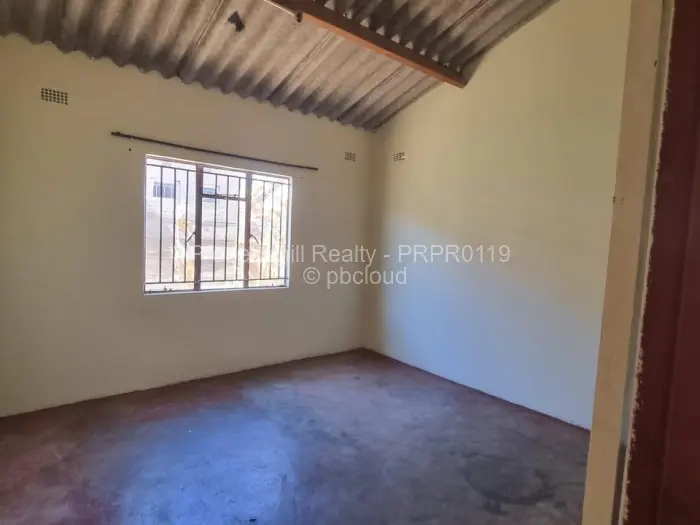 2 Bedroom House to Rent in Budiriro, Harare