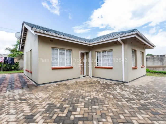 4 Bedroom House for Sale in Waterfalls, Harare