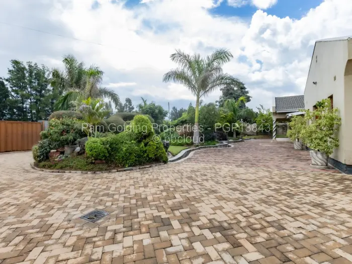 4 Bedroom House for Sale in Waterfalls, Harare