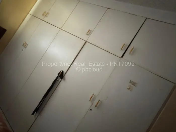 4 Bedroom House for Sale in Mainway Meadows, Harare