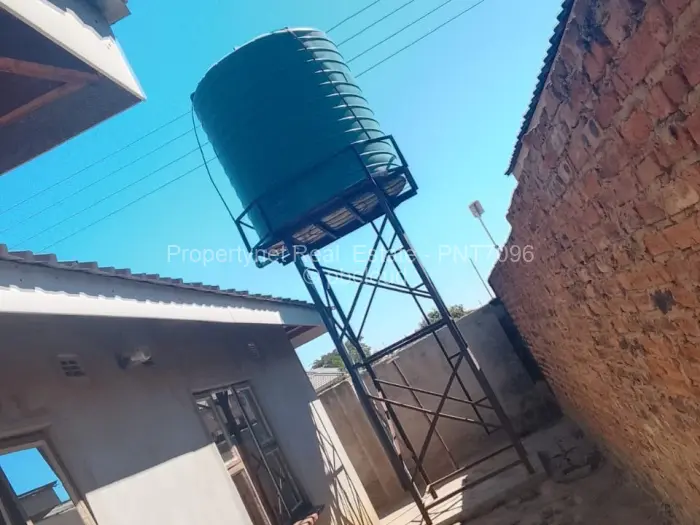 4 Bedroom House for Sale in Budiriro, Harare