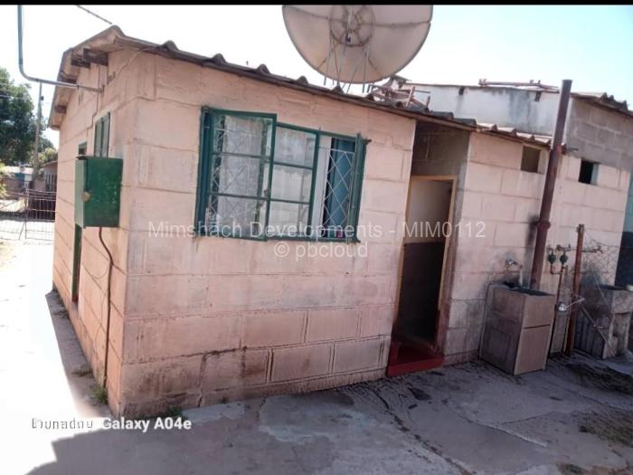 1 Bedroom House for Sale in Mabvuku, Harare