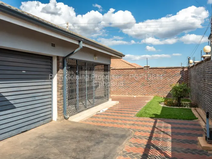 4 Bedroom House for Sale in Ashdown Park, Harare