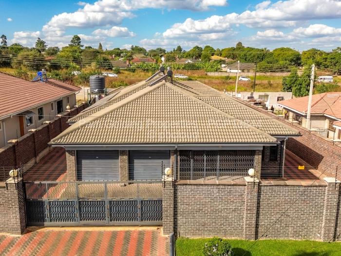 4 Bedroom House for Sale in Ashdown Park, Harare